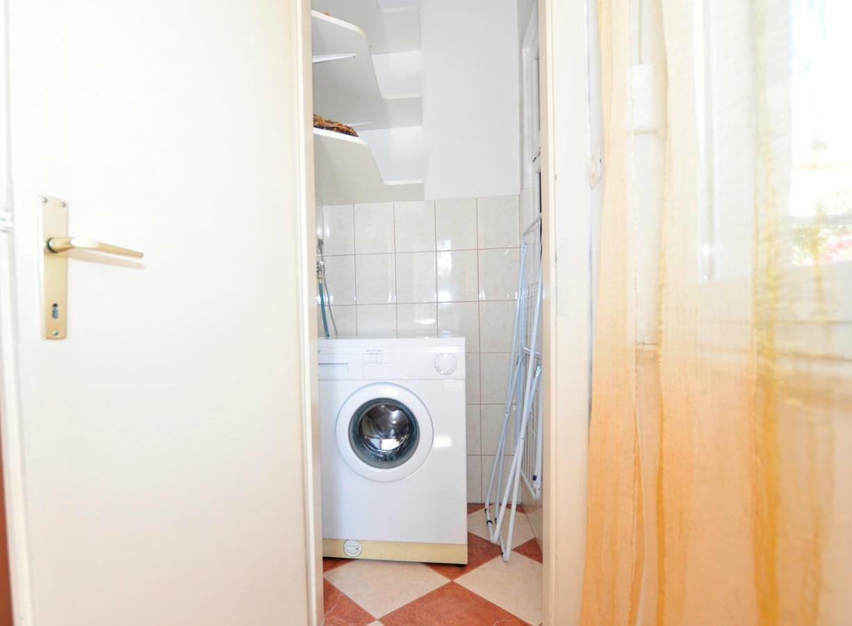 Sunny Center Apartment สปลิท ภายนอก รูปภาพ